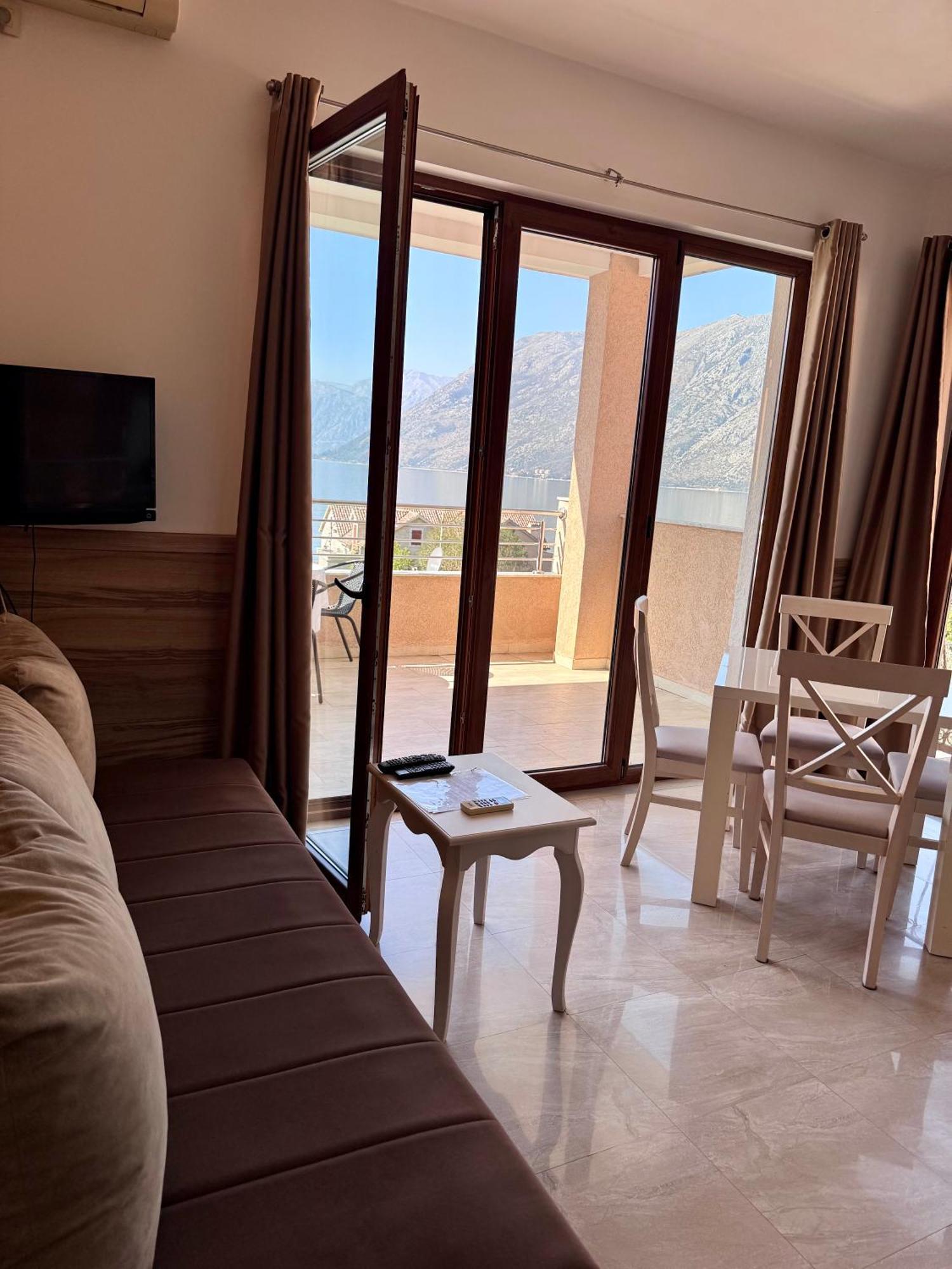 Bocche Di Cattaro Apartments Екстериор снимка